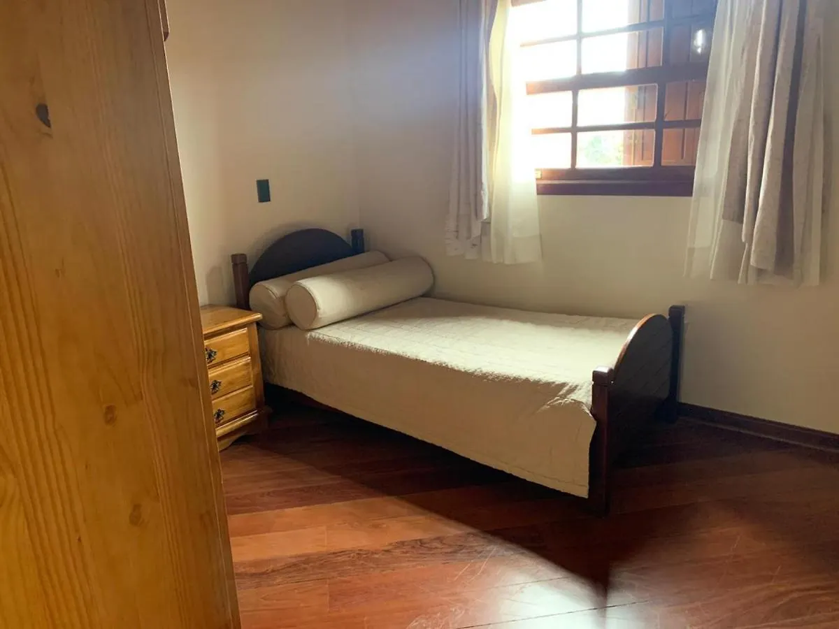 Apartamento Duplex Centro Capivari Campos do Jordao 0*,