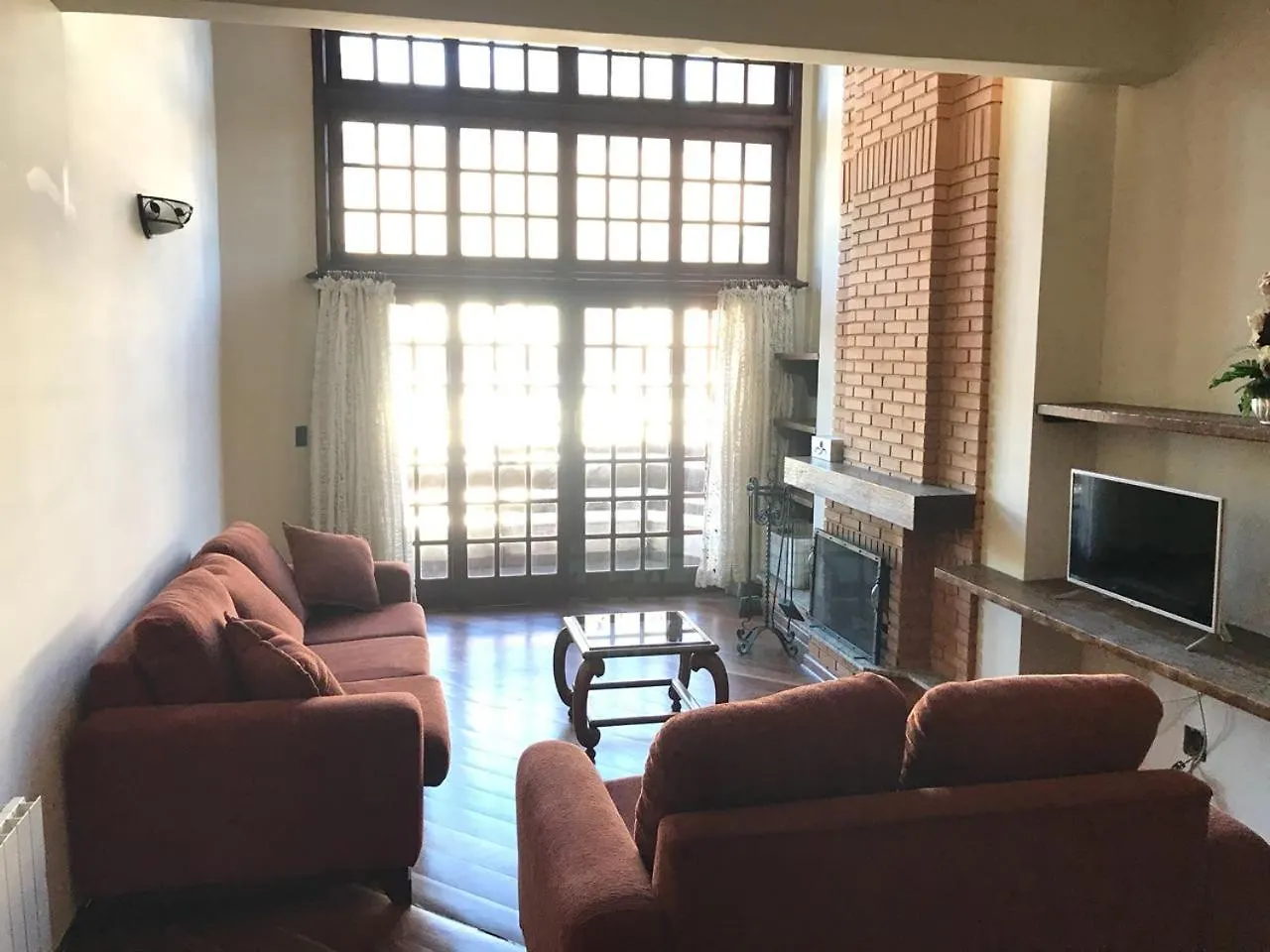 Apartamento Apto Dijon, Duplex , No Centro Capivari - By Hostyn Campos do Jordão